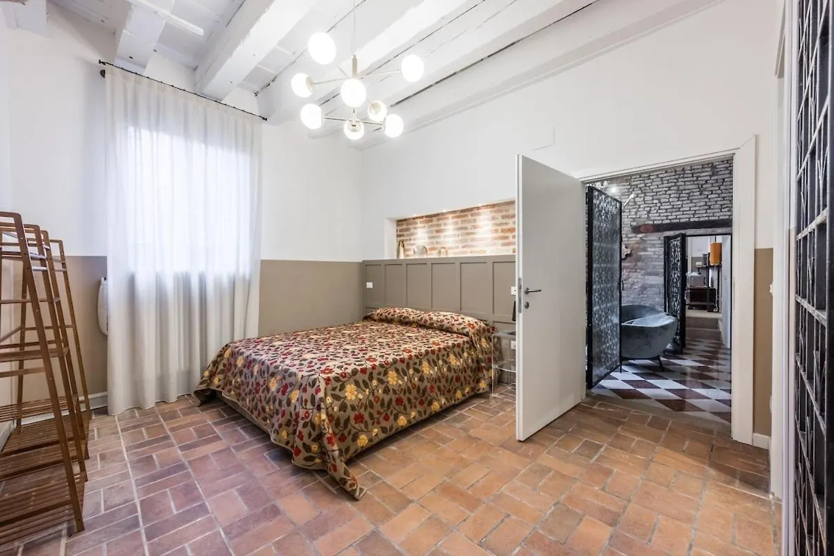Apartment Apt Window On Venice Italy